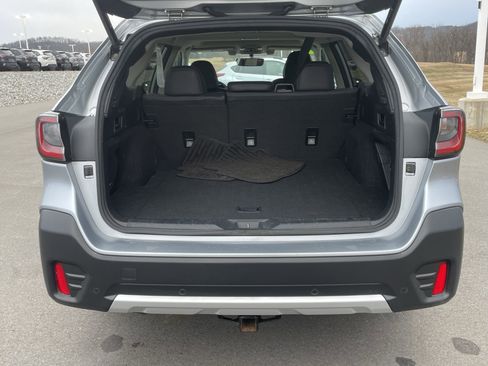 Used 2020 Subaru Outback Limited image 5