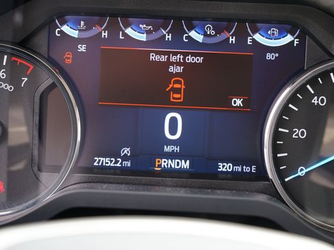 Used 2024 Ford Expedition XLT image 27