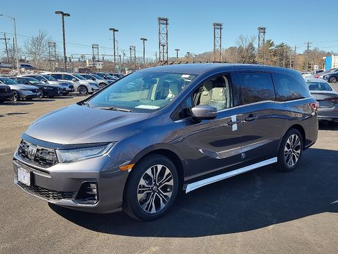 Used 2026 Honda Odyssey Elite image 2