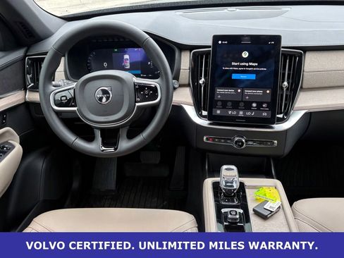 Certified 2025 Volvo XC90 B5 Plus AWD/4WD image 14