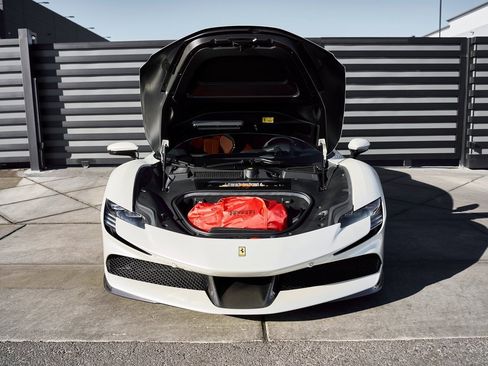 Used 2022 Ferrari SF90 Stradale image 19