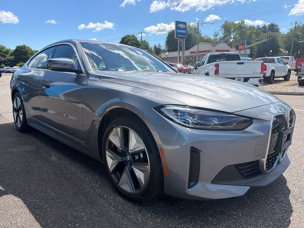 Used 2024 BMW i4 eDrive35 w/ Premium Package RWD image 5