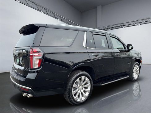 Used 2021 Chevrolet Tahoe Premier w/ Premium Package image 7