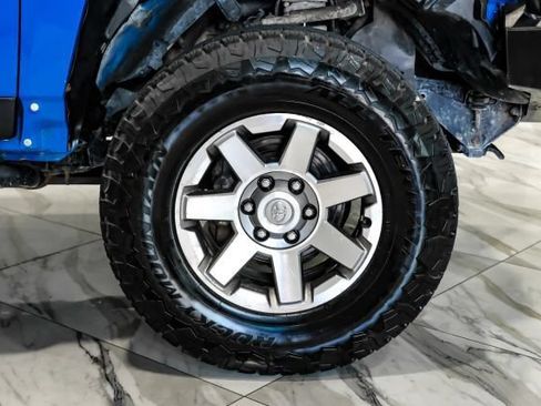 Used 2007 Toyota FJ Cruiser 4WD w/ Upgrade Pkg 2 image 49