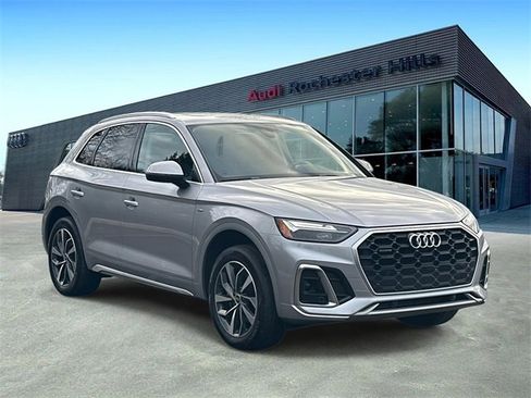 Used 2023 Audi Q5 2.0T Premium w/ Convenience Package image 7