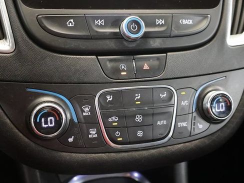 Used 2021 Chevrolet Malibu LT FWD image 21