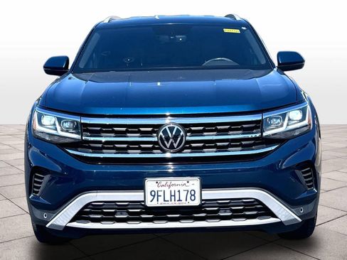 Used 2020 Volkswagen Atlas Cross Sport SE AWD/4WD image 2