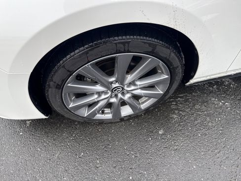 Used 2025 MAZDA MAZDA3 s image 10