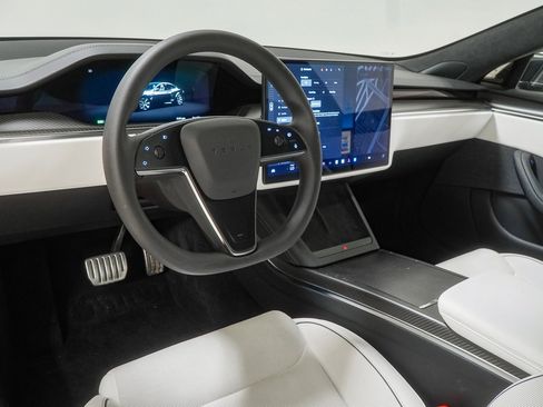 Used 2023 Tesla Model S Plaid image 23