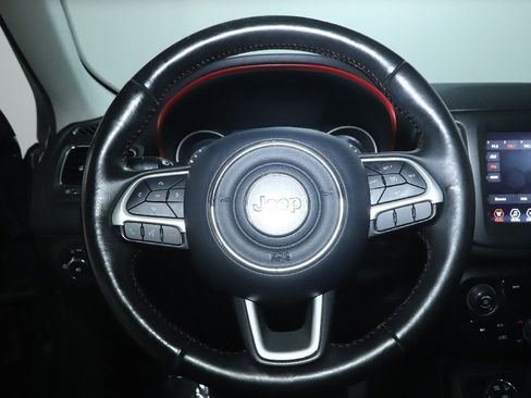 Used 2018 Jeep Compass Trailhawk w/ Cold Weather Group image 20