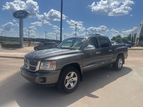 Used 2008 Dodge Dakota Laramie RWD image 5