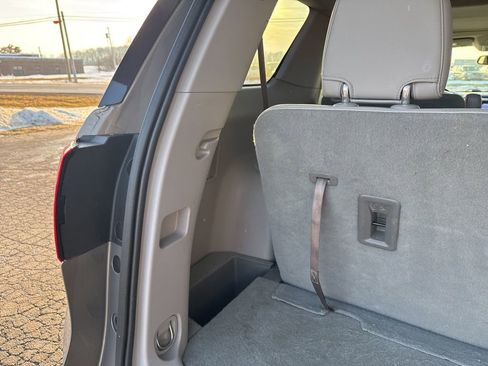 Used 2019 GMC Acadia SLT image 29