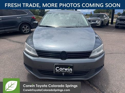 Used 2014 Volkswagen Jetta S FWD image 2