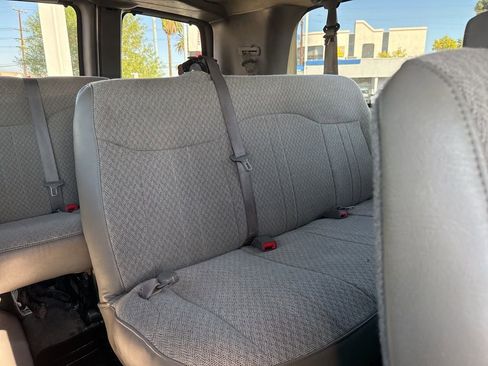 Used 2017 Chevrolet Express 3500 LT w/ LT Preferred Equipment Group image 15