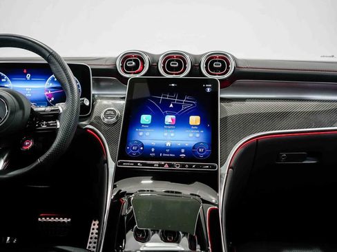 Used 2025 Mercedes-Benz GLC 43 AMG 4MATIC image 13