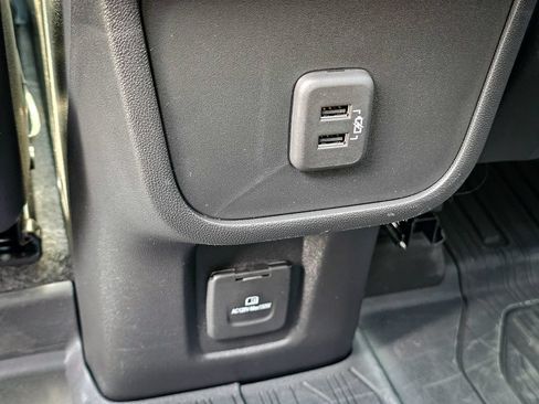 Used 2023 GMC Terrain SLT w/ Tech Package AWD/4WD image 35