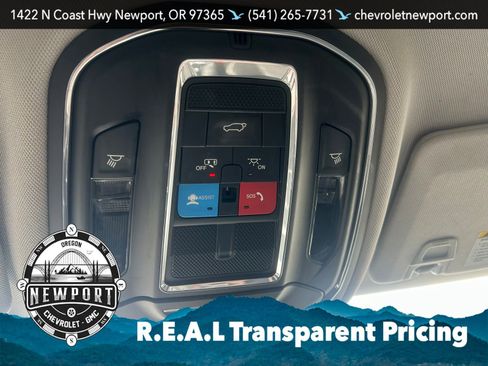 Used 2023 Jeep Grand Cherokee Limited w/ Luxury Tech Group II AWD/4WD image 30