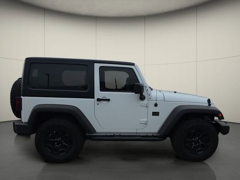 Used 2013 Jeep Wrangler Sport w/ Connectivity Group AWD/4WD image 10