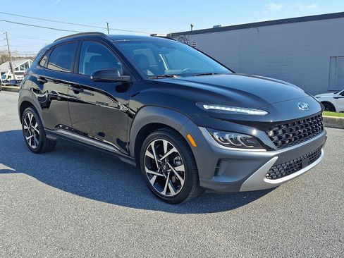 Certified 2022 Hyundai Kona Limited image 3