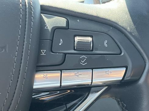 Used 2023 Cadillac Escalade V w/ LPO, ONYX Package AWD/4WD image 40