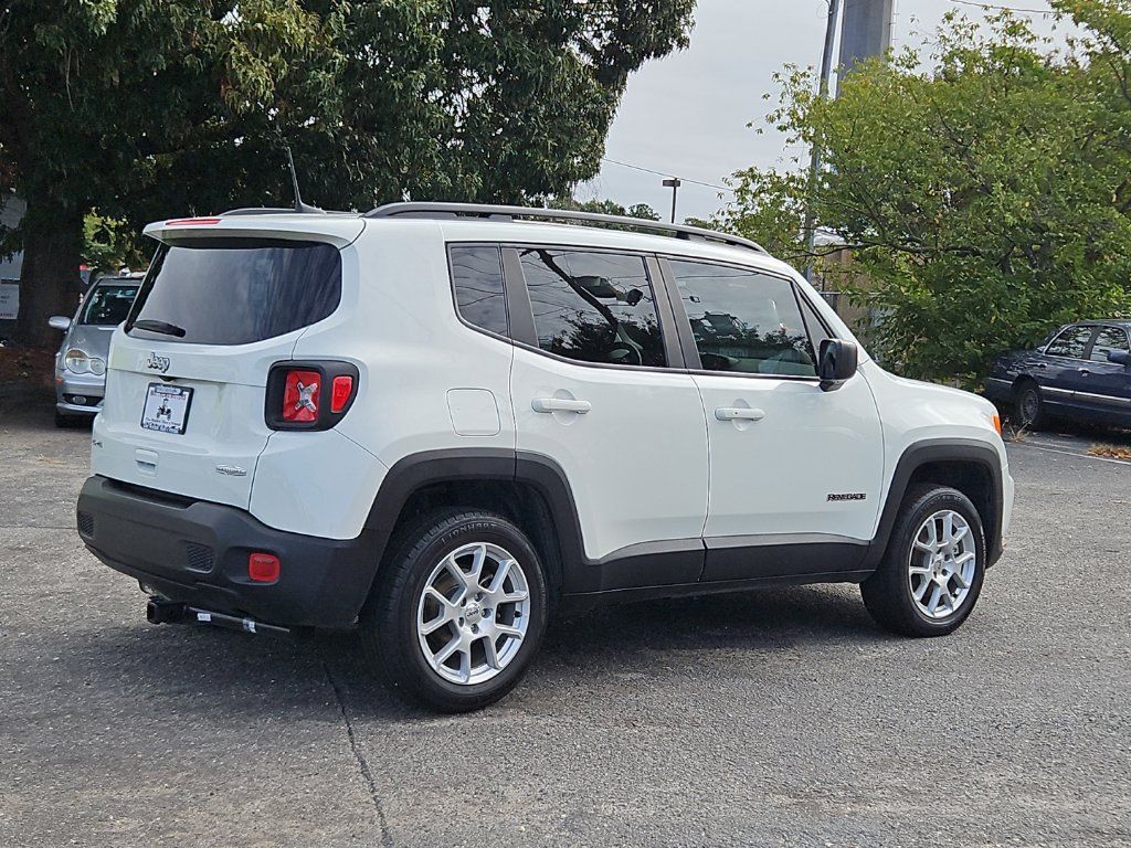 Used 2022 Jeep Renegade Latitude w/ Convenience Group AWD/4WD image 7