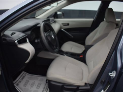 Used 2023 Toyota Corolla Cross L AWD/4WD image 13