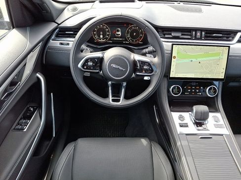 New 2026 Jaguar F-PACE R-Dynamic S image 4