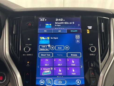 Used 2022 Subaru Outback Premium image 17