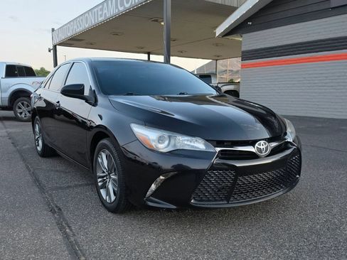 Used 2017 Toyota Camry SE FWD image 7