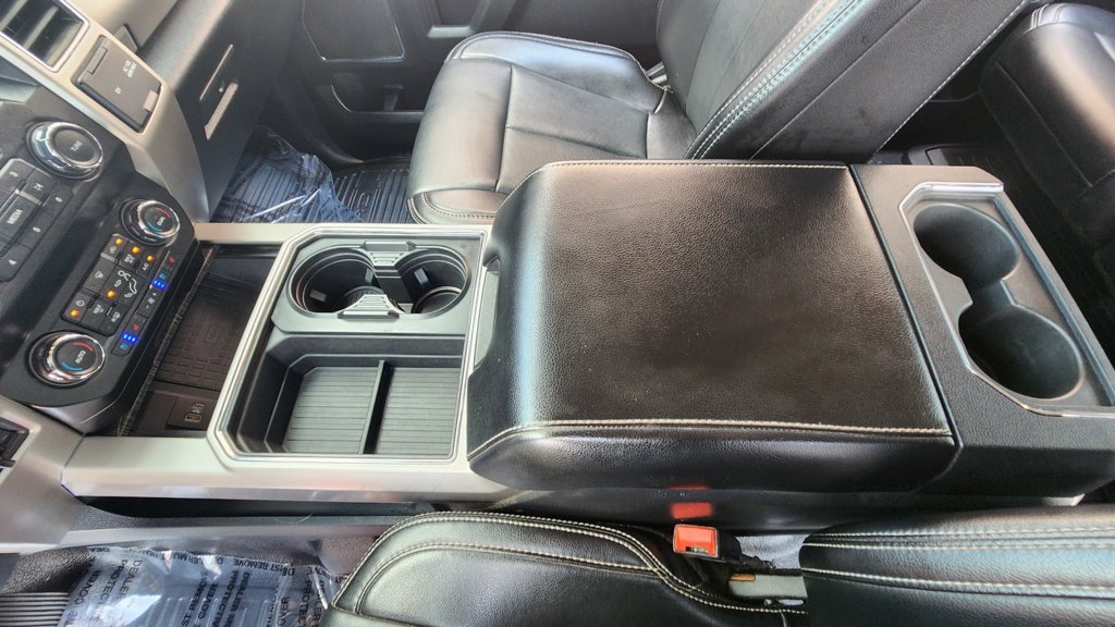 Used 2021 Ford F250 Lariat w/ Lariat Ultimate Package AWD/4WD image 28