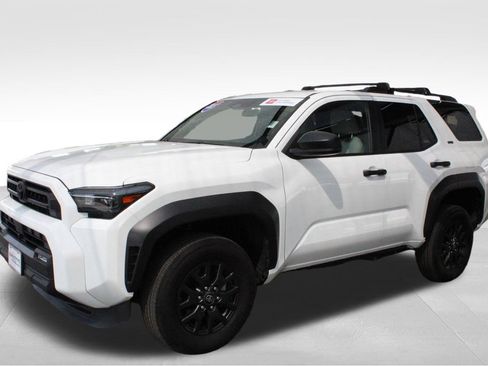 Certified 2025 Toyota 4Runner SR5 AWD/4WD image 68