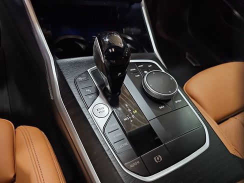 Used 2022 BMW 330e w/ Convenience Package RWD image 16