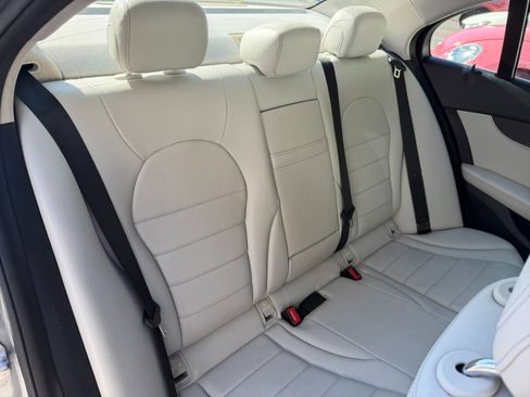 Used 2017 Mercedes-Benz C 300 C 300 Sedan image 36