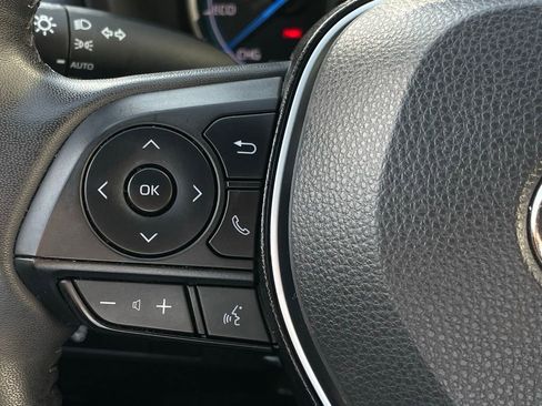 Used 2024 Toyota RAV4 SE image 15