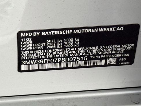 Used 2023 BMW 330e w/ Convenience Package image 29