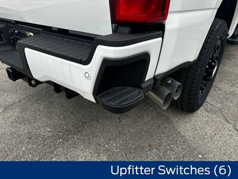 New 2025 Ford F350 Lariat w/ Black Appearance Package image 21