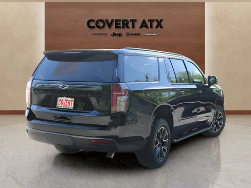 Used 2021 Chevrolet Suburban Z71 w/ Luxury Package AWD/4WD image 5