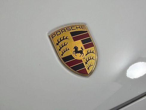 Certified 2019 Porsche Cayenne E-Hybrid AWD/4WD image 14