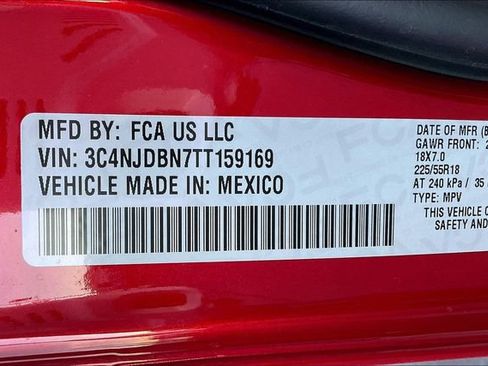 New 2026 Jeep Compass Latitude image 13