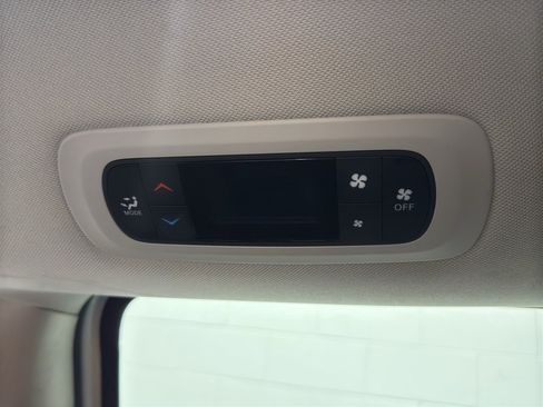 Used 2024 Chrysler Voyager LX image 13