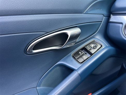 Used 2014 Porsche Boxster image 11
