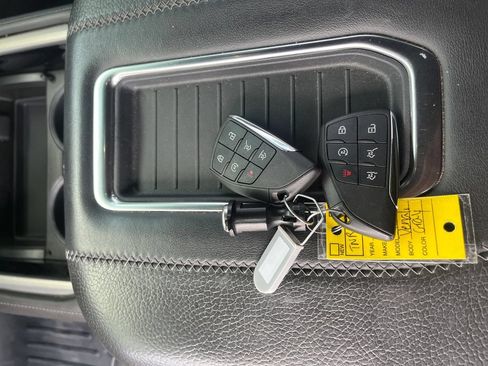 Used 2022 GMC Yukon Denali AWD/4WD image 29