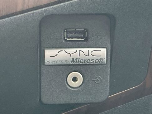 Used 2011 Ford F250 Lariat w/ Lariat Ultimate Pkg image 25