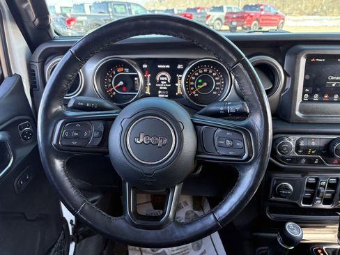 Used 2021 Jeep Wrangler Willys image 24