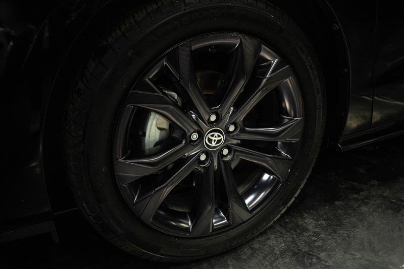 Used 2024 Toyota Sienna XSE w/ XSE Plus Package FWD image 3