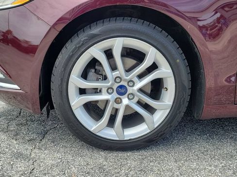 Used 2017 Ford Fusion SE w/ Equipment Group 201A AWD/4WD image 6