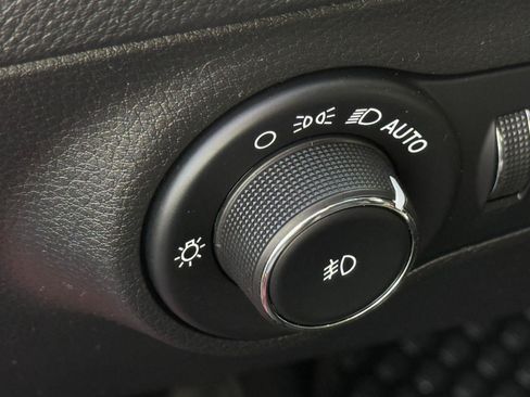 Used 2019 Jeep Compass Trailhawk AWD/4WD image 13