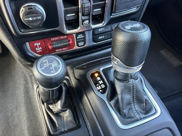 Used 2024 Jeep Wrangler Unlimited Rubicon 4xe AWD/4WD image 11