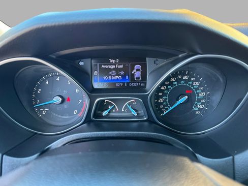 Used 2012 Ford Focus SEL FWD image 24