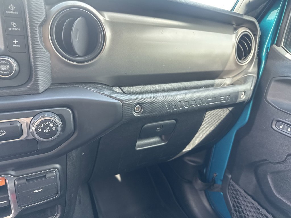 Used 2020 Jeep Wrangler Unlimited Sport S AWD/4WD image 9